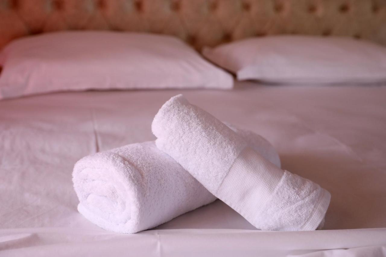Dolce Italia Hotel Radhimë Eksteriør billede