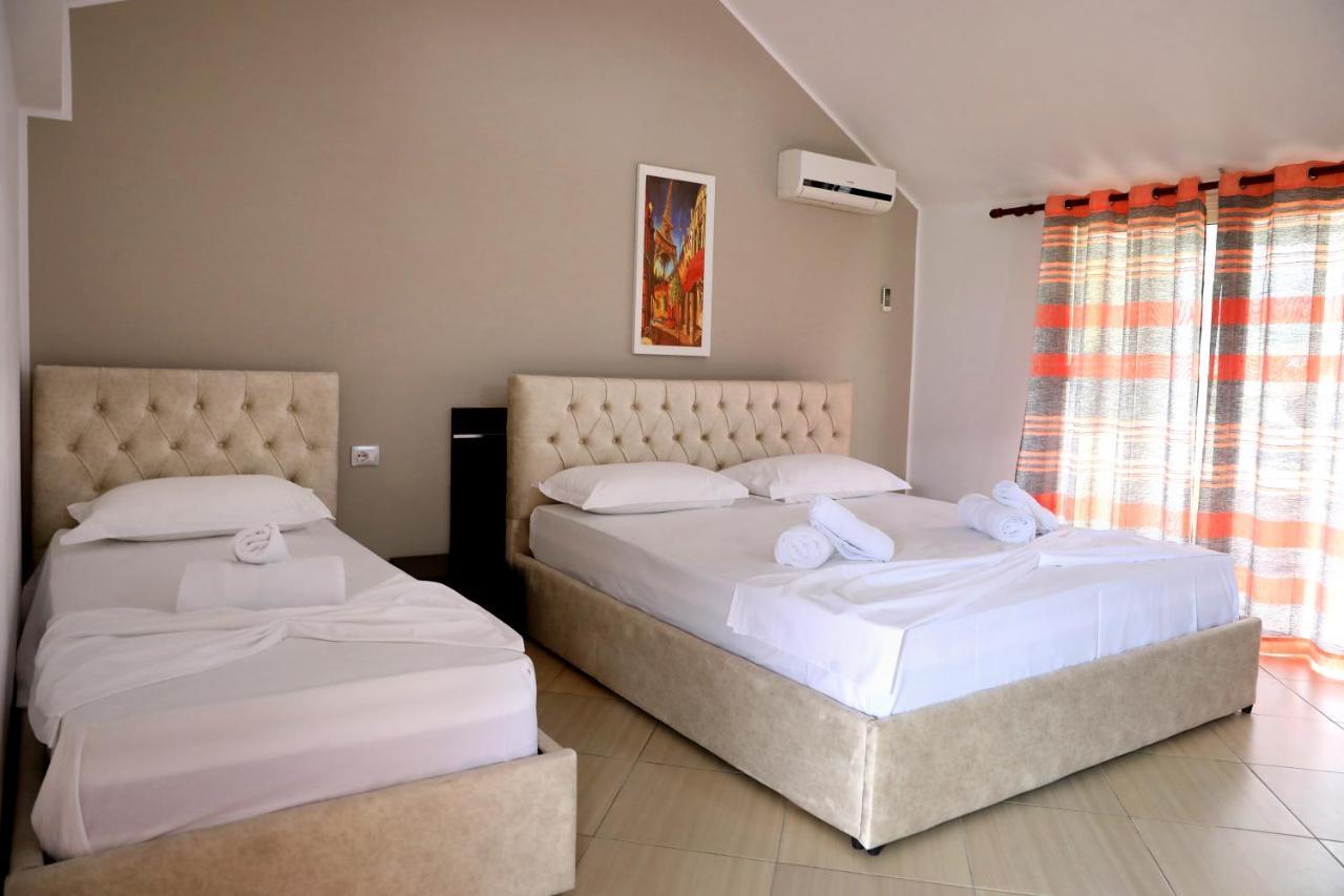 Dolce Italia Hotel Radhimë Eksteriør billede